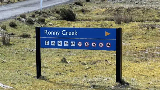 Ronny Creek sign, Cradle Mountain