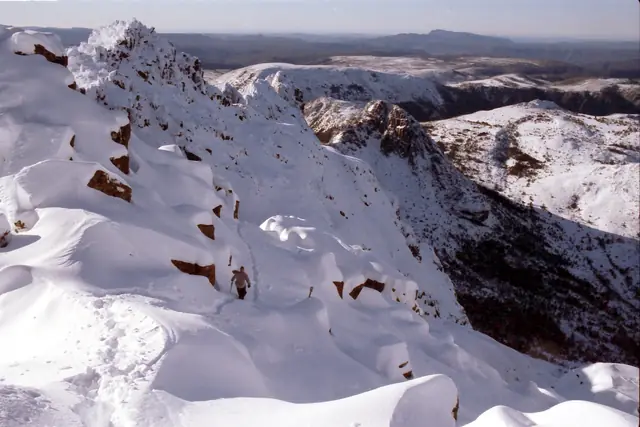 The summit ridge of Cradle Mountain